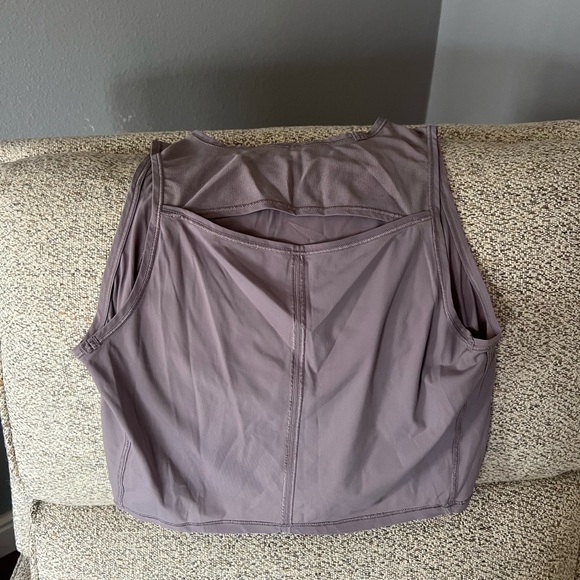 Lululemon cropped tank - Picture 2 of 3